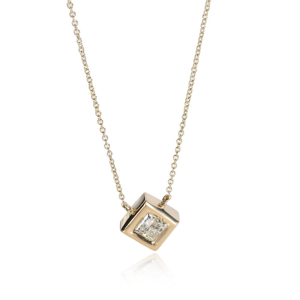 GIA Certified Princess cut Bezel Set Diamond Necklace in 14K Yellow Gold 0.90 Ct